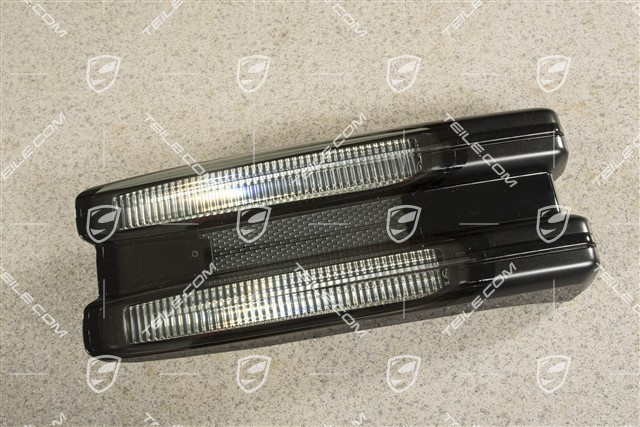 Third brake light, dark grey