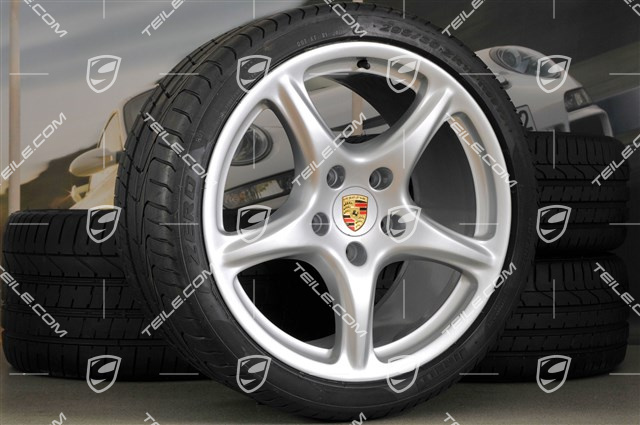 19" Sommerräder Satz, Carrera Classic, Felgen 8J x 19 ET57 + 11J x 19 ET67 + NEUE Pirelli Sommerreifen 235/35 ZR19 + 295/30 ZR19