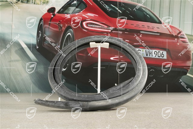 Front bumper protective strip / moulding