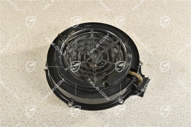 Woofer, rear door, L=R