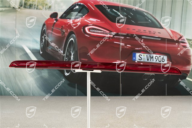 Additional brake light, boot lid / trunk