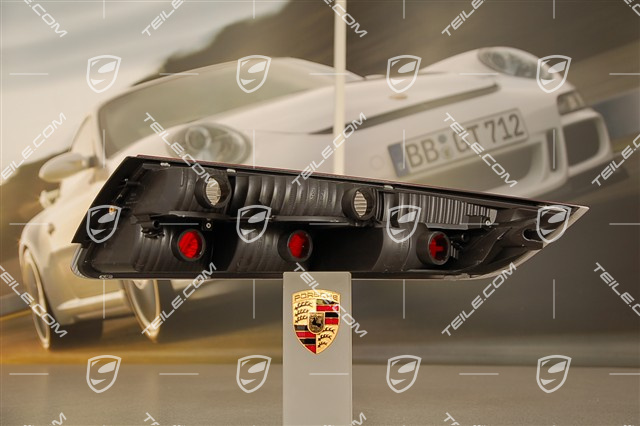 Lampa tylna, biało-czerwona, L