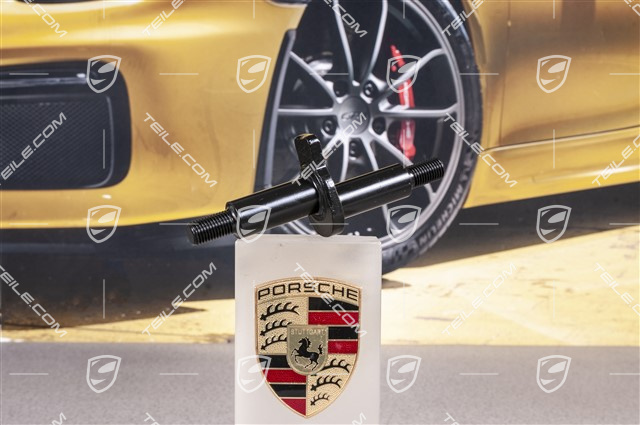 Front axle, eccentric bolt