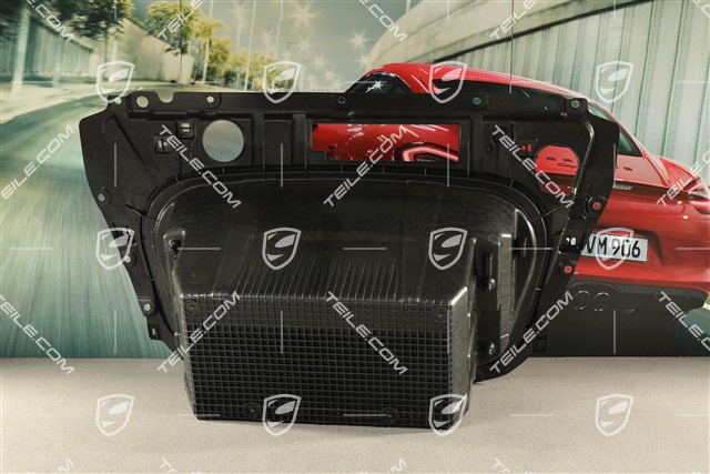 Front luggage compartment, cover