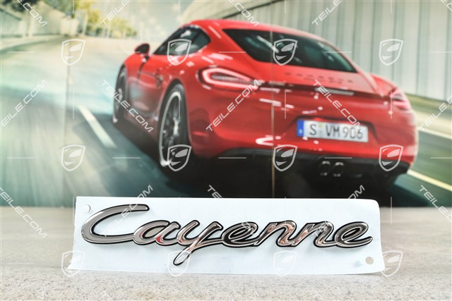 Schriftzug / Abzeichen / Emblem Aufkleber  CAYENNE Chrom auf schwarzem Hintergrund