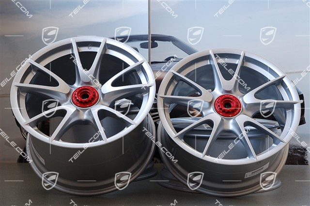 19" Komplet felg GT3 II RS 4.0 / GT2 RS, srebrne, przód  9J x 19 ET47+ tył 12J x 19 ET48 + czerwone centralne śruby