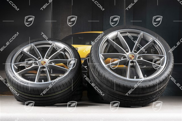 20+21-inch summer wheel set Carrera Classic, rims 8,5J x 20 ET50 + 11,5J x 21 ET67 + Goodyear summer tyres 245/35 R20 + 305/30 R21, with TPM