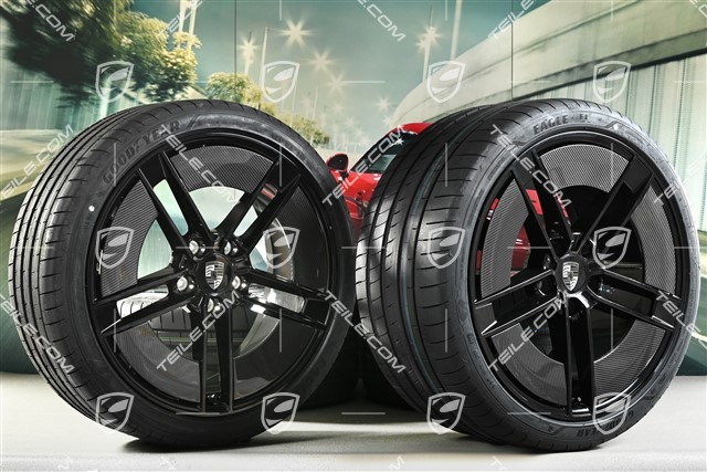 21-inch Exclusive Design summer wheel set, rims 9,5J x 21 ET60 + 11,5J x 21 ET66 + Goodyear Eagle F1 Asymmetric 3 summer tyres 265/35 R21 + 305/30 R21, with Carbon aeroblades
