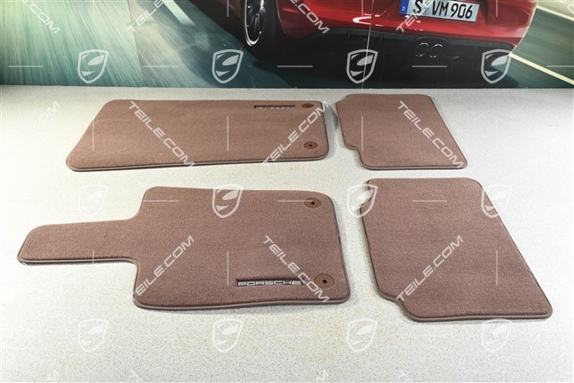 Dywaniki welurowe, krótki rozstaw osi (standard), brązowy / Truffle Brown