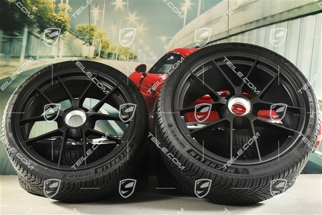 20"+21" Carrera GTS Winterrädersatz mit Zentralverschluss, Felgen 8,5J x 20 ET50 + 11J x 21 ET82 + Michelin Winterreifen 245/35 R20 + 305/30 R21, mit RDK-Sensoren, Antrazitgrau