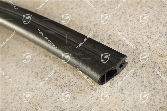 Engine bay cover, bonnet lock cover gasket