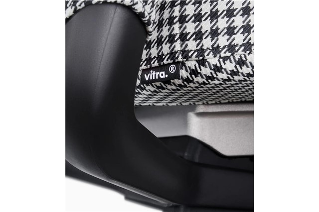 Exclusive designer office chair Porsche x Vitra ID Trim L Pepita Edition, Limited Edition / 911 pcs.