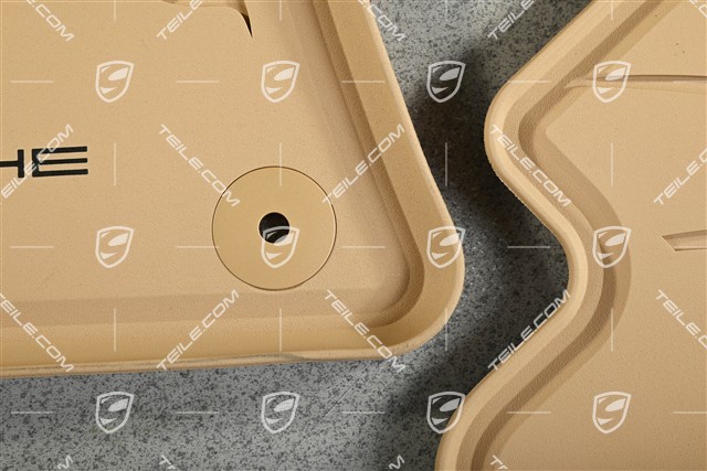 Dywaniki gumowe, komplet, klimatyzacja 4-strefowa, beżowe / Luxor Beige RHD