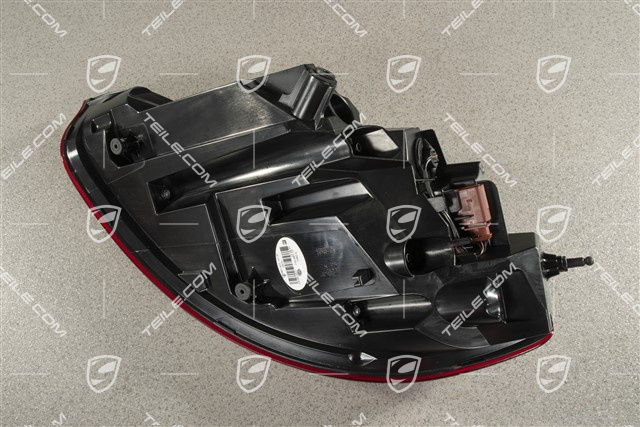 Tylna lampa, GT4/Spyder, L