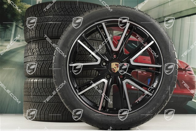 20" Koła zimowe, komplet "Exclusive Design", felgi 9,5 J x 20 ET71 + 10,5 J x 20 ET71 + opony zimowe Michelin Pilot Alpin 4 275/40 R20 + 315/35 R20, czarne wysoki połysk