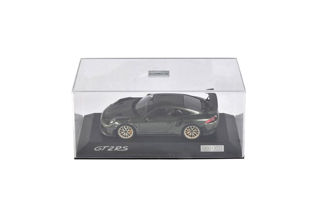 Porsche 911 991 GT2RS, 2017, oak green metallic, Spark, skala 1:43