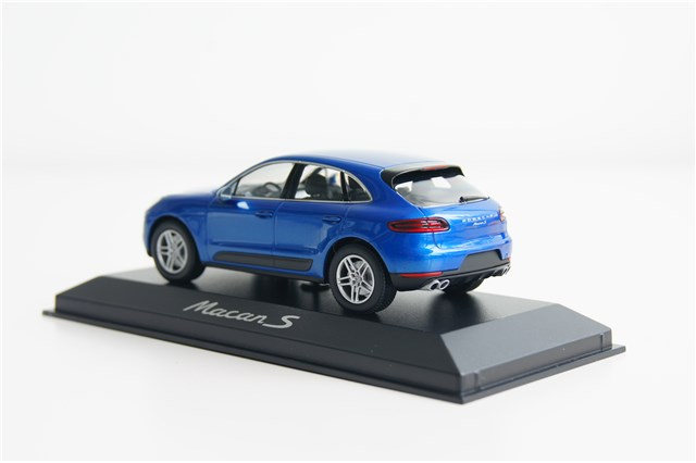 Model Porsche Macan S, 1:43