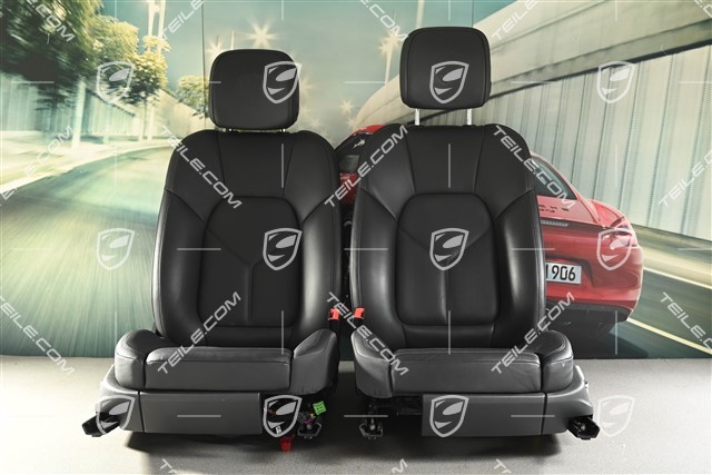 Fotele, czarna skóra, wentylowane, herb Porsche, regulowane elektrycznie, komplet (L+R)