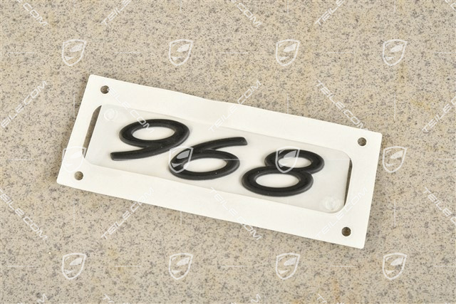"968" Schriftzug