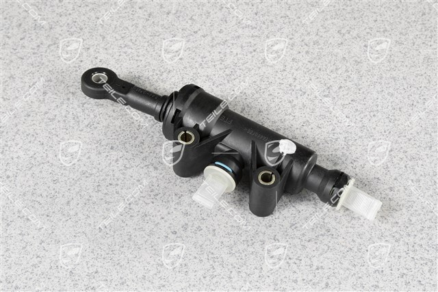 Cylinder sprzęgła przy pedale