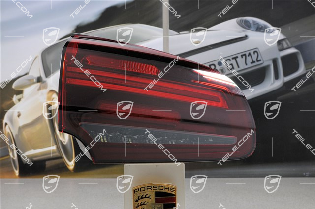 Heckleuchte schwarz-rot, SATZ (4 Teile), Facelift 2014->