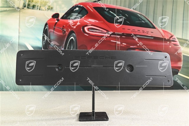 Spyder, Front bumper number / Licence plate support