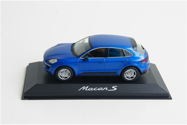 Model Porsche Macan S, 1:43