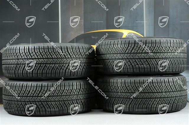 19-inch Cayenne winter wheel set, rims 8,5J x 19 ET47 + 9,5J x 19 ET54 + Michelin winter tyres 255/55 R19 + 275/50 R19, with TPMS, black high gloss