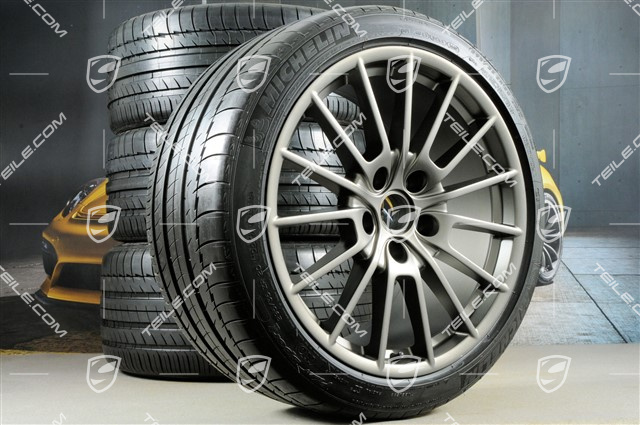 20" Komplet kół letnich Panamera Sport, felgi 2 x 9,5J x 20 ET 65 + 2 x 11,5 J x 20 ET 63, opony letnie Michelin 255/40 ZR20 + 295/35 ZR20, Platinum