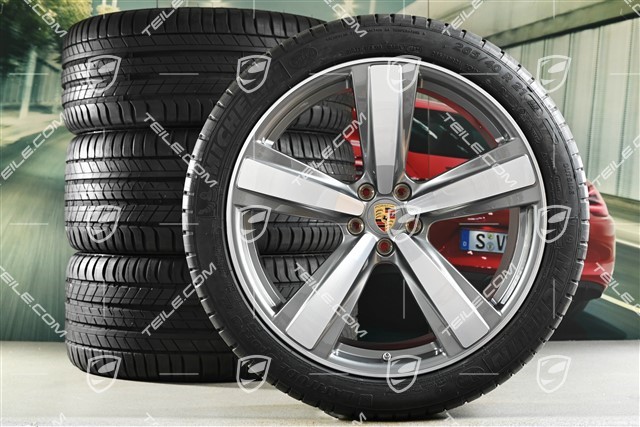 21" Exclusive Design Sport summer wheel set, wheel rims 9,5J x 21 ET27 + 10J x 21 ET19 + NEW Michelin summer tyres 265/40 R21 + 295/35 R21, platinum silver, with TPM