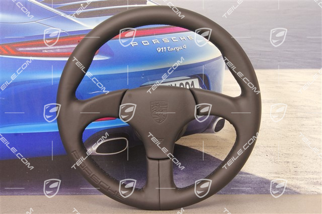 Sportlenkrad, 3-Speichen, Leder mit schwarzer Naht und geprägtem Porsche Schriftzug, ohne Airbag
