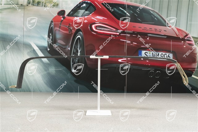 Fuel tank tensioning / restraining strap