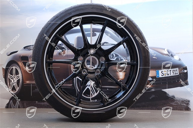 19" Boxster Spyder Sommerräder Satz, Sondermodell Black Ed., 10J x 19 ET42 + 8,5J x 19 ET55 + Michelin Reifen, ca. 1.500 Km