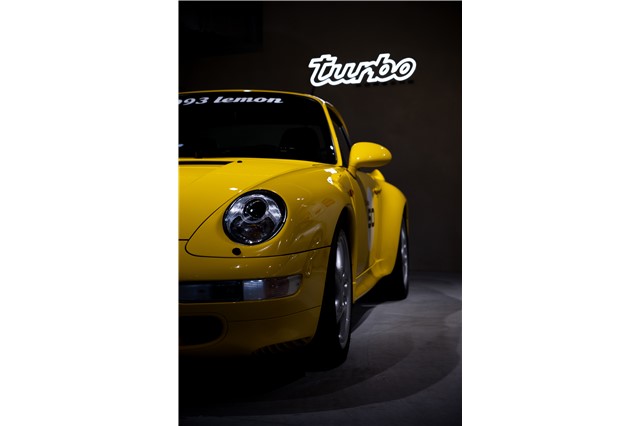 Porsche Turbo illuminated lettering, LED, light colour: 4,000 Kelvin, size 98.9 x 25 cm, limited to 911 pieces