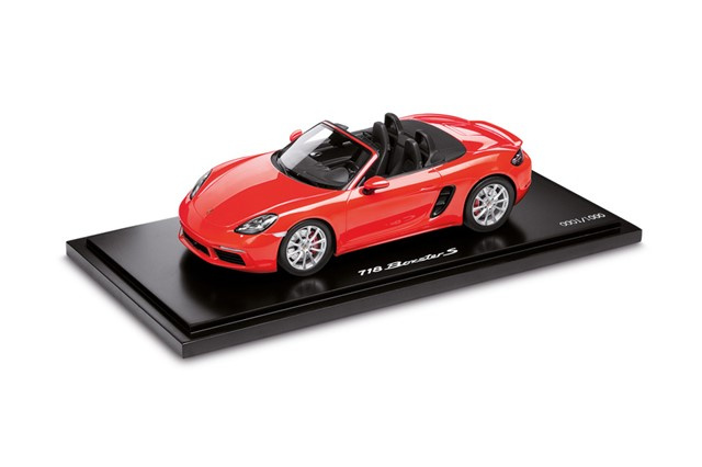 Porsche 718 Boxster S (982), Lava Orange, Limited Edition 1 of 1.000, with Vitrine, Spark, scale 1:18 Porsche 718 Boxster S (982), Lava Orange, Limited Edition 1 of 1.000, with Vitrine, Spark, scale 1:18