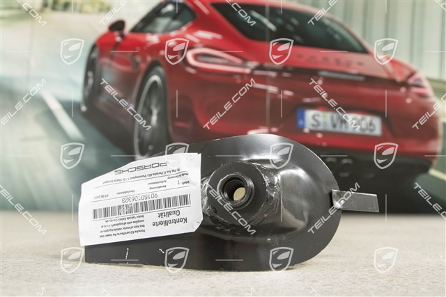 Floor panel, bracket