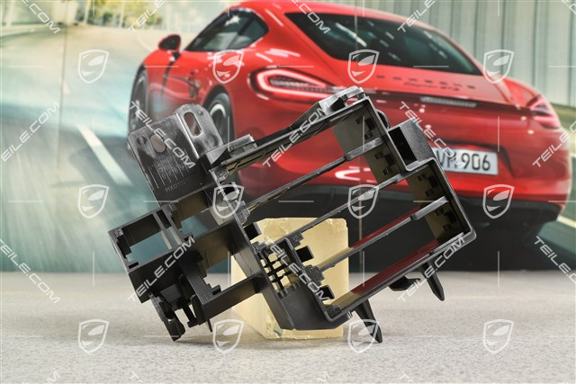 Puszka bezpieczników pod fotelem, R