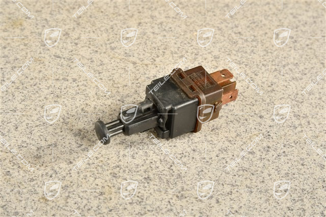 Czujnik hamulca nożnego