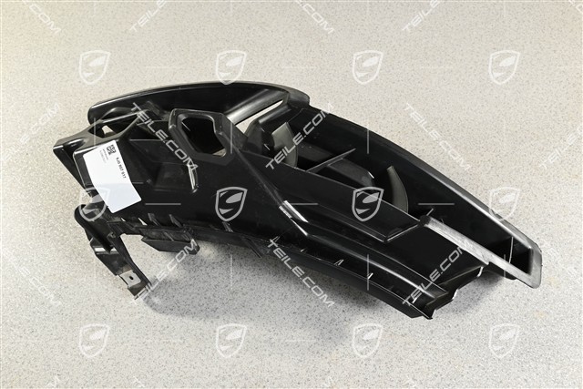 Sport / Cross Turismo. Rear bumper retaining strip, L