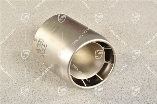 GT4, Abgasendrohr, Weissach Paket, L