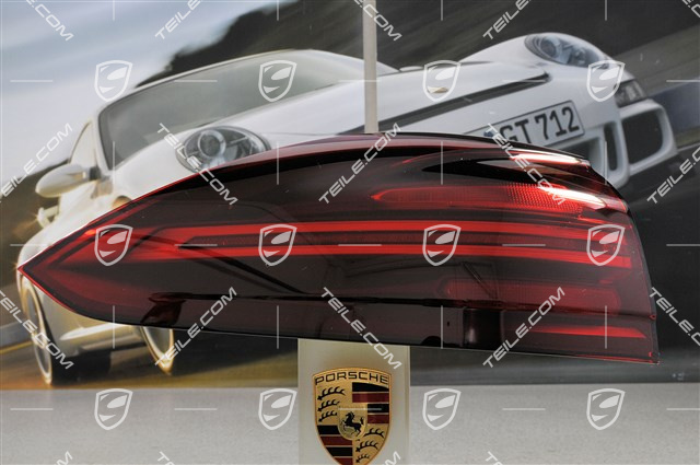 Heckleuchte schwarz-rot, SATZ (4 Teile), Facelift 2014->