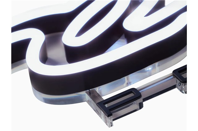 Carrera Leuchtschriftzug, limitiert auf 911 Stück, 1400 mm x 210 mm x 41 mm