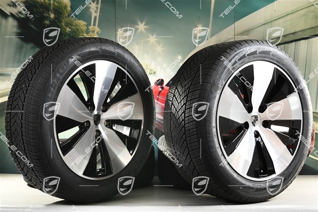 20" Macan Winterräder Satz, Felgen 7,5J x 20 ET32 + 10J x 20 ET49 + Goodyear Winterreifen 235/55 R20 + 285/45 R20, in Schwarz Hochglanz, Laufleistung ca. 30km