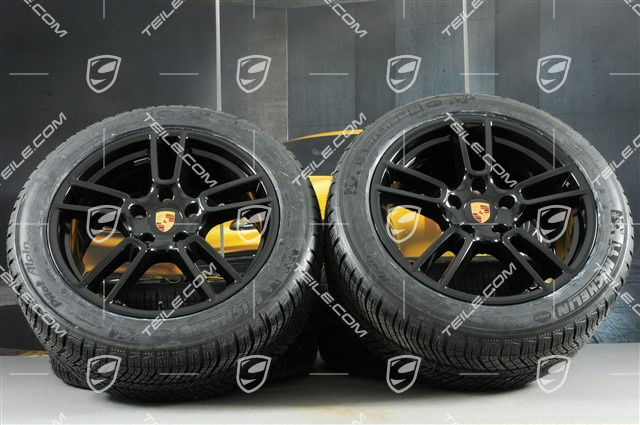 19" Winterräder Satz "Panamera", Felgen 9J x 19 ET64 + 10,5 J x 19 ET62 + NEUE Michelin Pilot Alpin 4 Winterreifen 265/45 R19 + 295/40 R19, in Schwarz Hochglanz