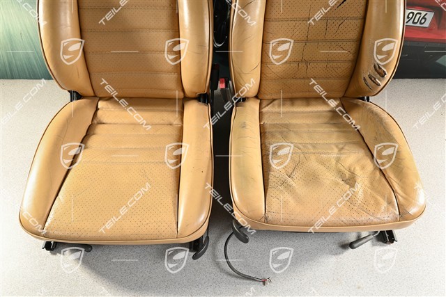 Armchairs, manually adjustable, height-adjustable, leather/leather-effect, beige, damaged leather. (