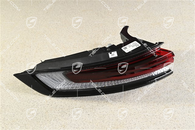 Coupe, Tail light, L