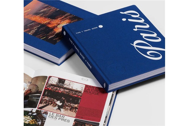 Książka "Guide to Paris"