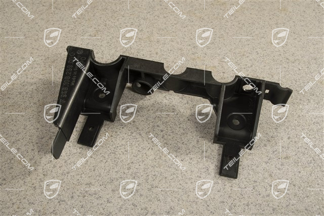 S / Turbo, 4,5L V8, Mounting block / fastener / bracket cooling system pipes (between cylinder heads), upper part