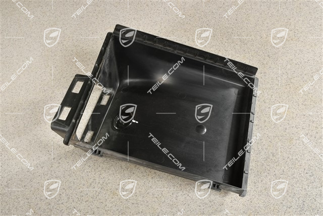 Prowadnica powietrza intercoolera, część górna, L