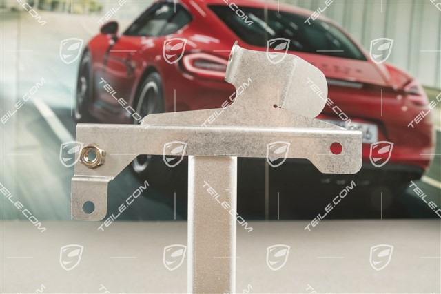 GT3, Bracket, front axle, R